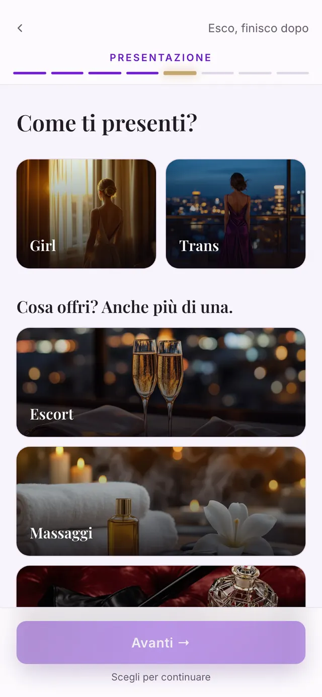 Il passo della presentazione: cinque carte fra cui scegliere, nessuna ancora selezionata.