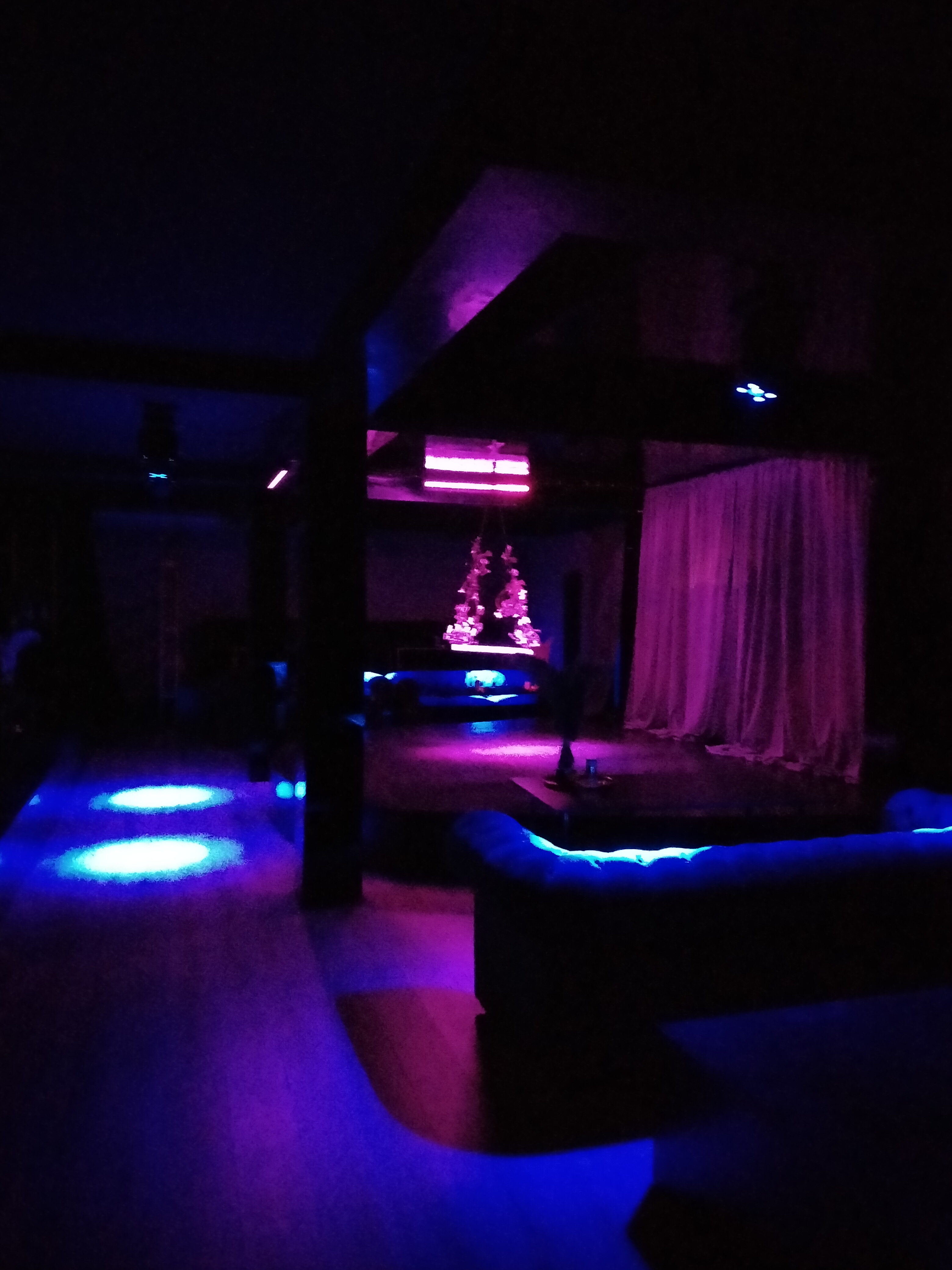GEENA'S CLUB