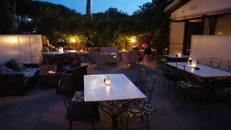 Kristal Night Club
